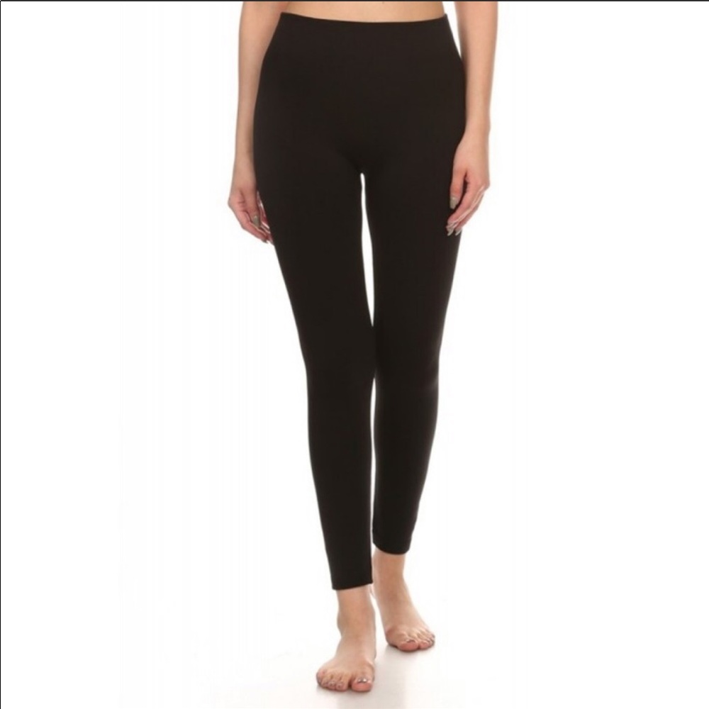 🚫 SOLD ON EBAY NWT Slimming Yoga Pants 👖 - Picture 2 of 4